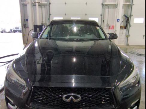 Used 2019 INFINITI Q50 Luxe w/ Essential Package (3.0T Luxe) image 5