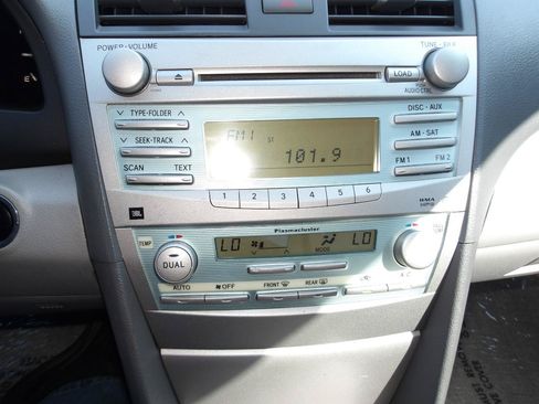 Used 2009 Toyota Camry Hybrid FWD image 17