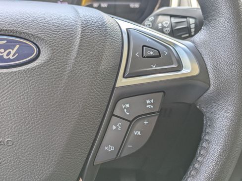 Used 2019 Ford Edge SEL w/ Equipment Group 201A FWD image 22