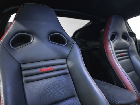 Used 2015 Nissan GT-R Black Edition AWD/4WD image 28