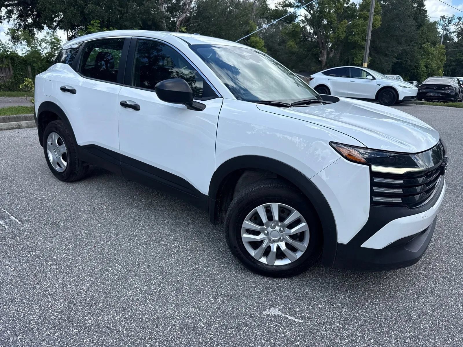 Used 2025 Nissan Kicks S FWD image 6