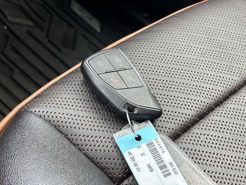 Used 2023 GMC Canyon AT4 w/ AT4 Premium Package AWD/4WD image 26