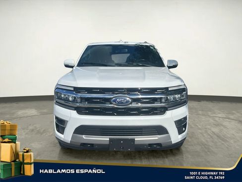 Used 2023 Ford Expedition Limited image 9