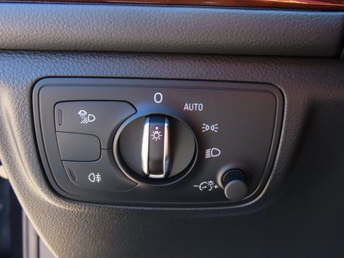 Used 2017 Audi A6 2.0T Premium image 26