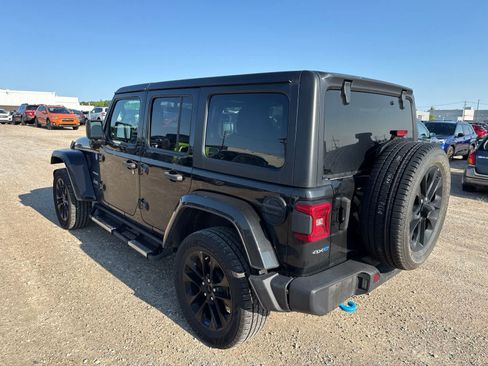 Used 2023 Jeep Wrangler Unlimited Sahara AWD/4WD image 2