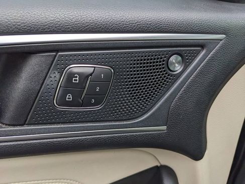 Used 2019 Ford Edge Titanium w/ Cargo Accessory Package image 24