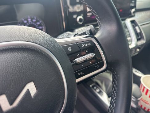 Used 2022 Kia Sorento S w/ Panoramic Sunroof Package FWD image 14