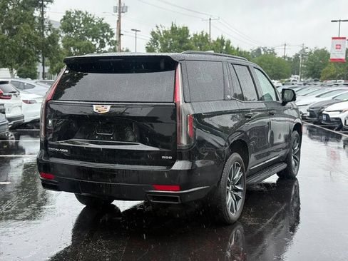 Used 2024 Cadillac Escalade Sport AWD/4WD image 8