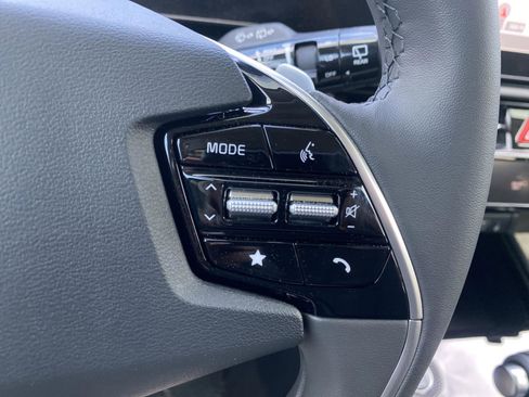New 2025 Kia Niro EX image 27