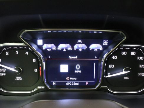 Used 2021 GMC Yukon Denali w/ Denali Premium Package image 79