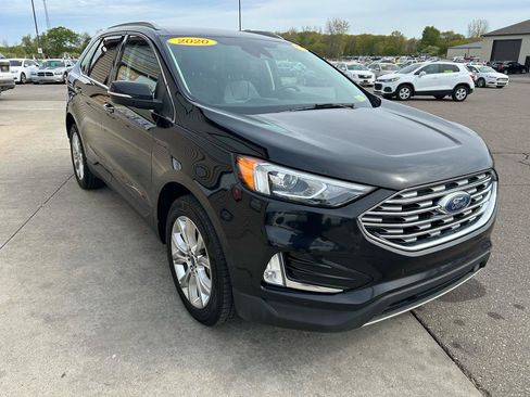 Used 2020 Ford Edge Titanium w/ Cargo Accessory Package AWD/4WD image 3