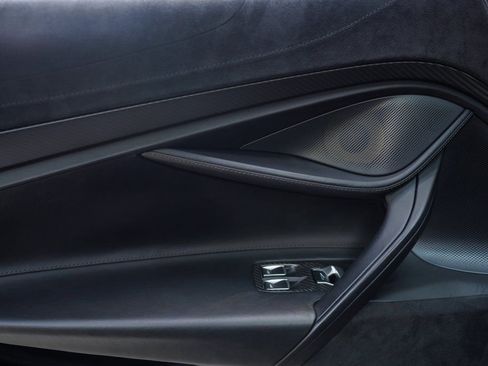 Used 2020 McLaren 720S Performance RWD image 37