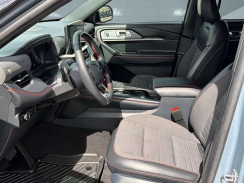 Certified 2025 Ford Explorer ST-Line RWD image 5