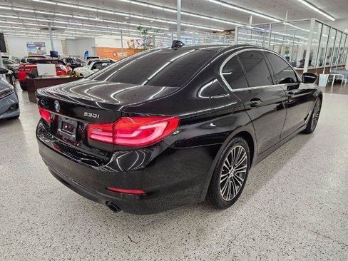 Used 2019 BMW 530i xDrive w/ Convenience Package AWD/4WD image 5