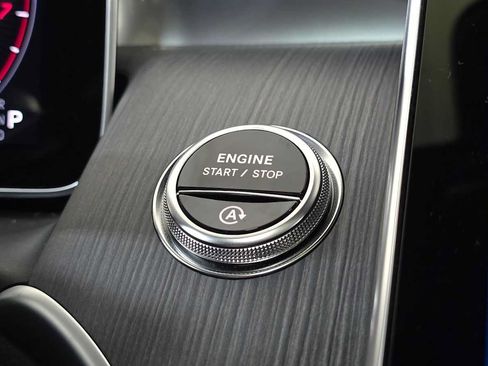 Certified 2026 Mercedes-Benz GLC 300 4MATIC image 35
