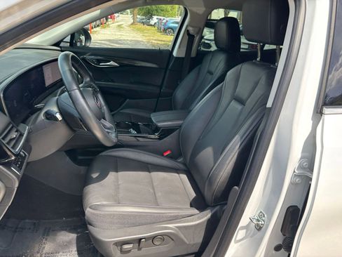 Used 2024 Buick Envision Preferred AWD/4WD image 37