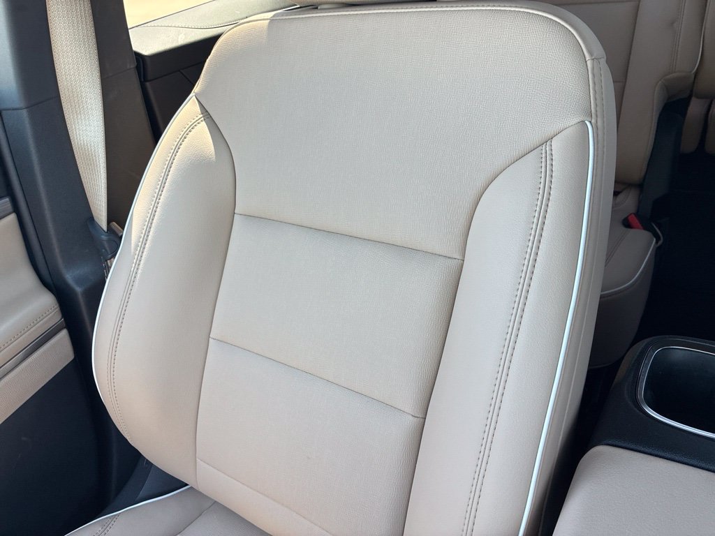 Used 2026 Buick Enclave Preferred w/ Power Package FWD image 7