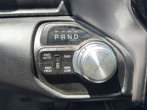Used 2022 RAM 1500 Laramie AWD/4WD image 16