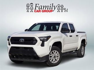 Used 2025 Toyota Tacoma SR video 1