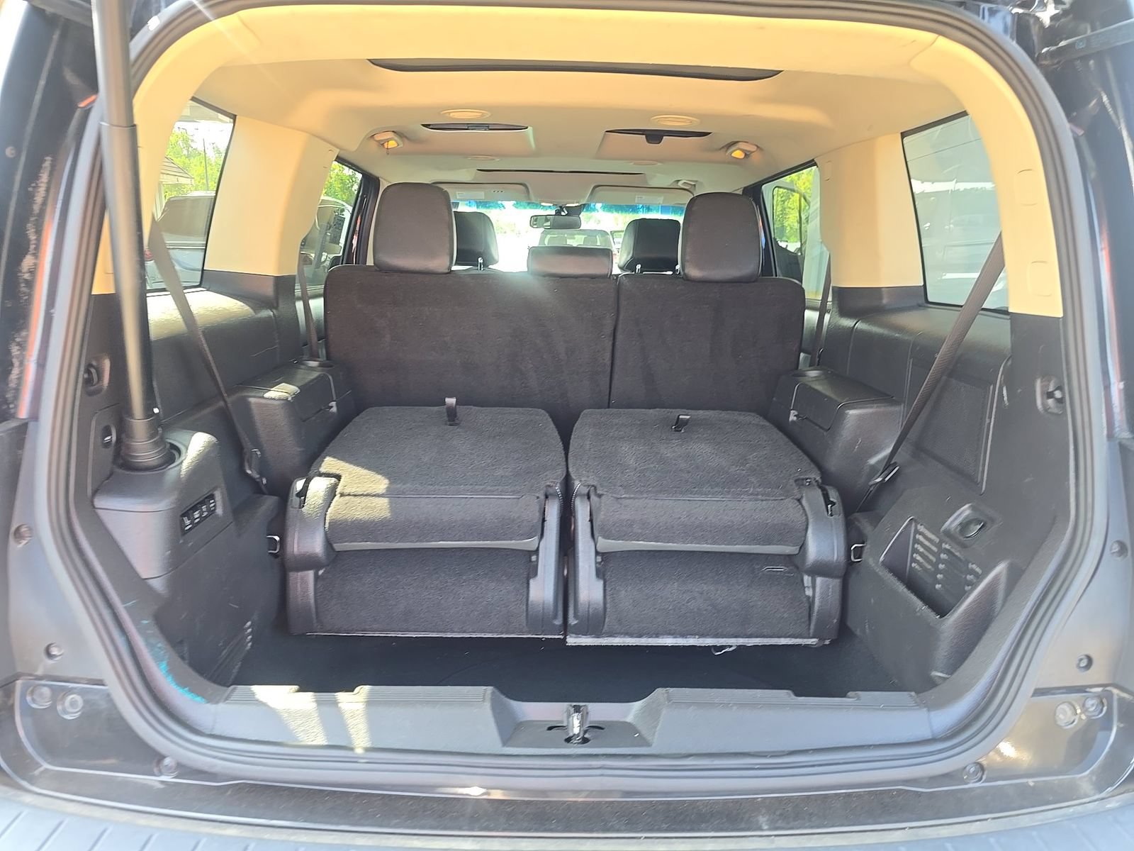 Used 2015 Ford Flex Limited w/ Equipment Group 301A AWD/4WD image 14