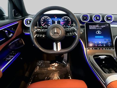 Used 2023 Mercedes-Benz C 300 4MATIC Sedan image 6