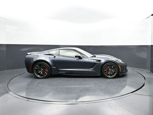 Used 2019 Chevrolet Corvette Z06 RWD image 4