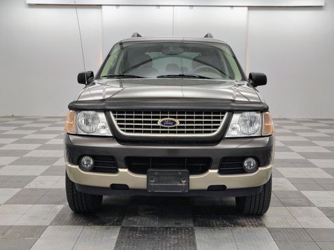 Used 2005 Ford Explorer Eddie Bauer image 6