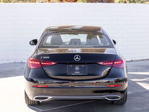 Used 2025 Mercedes-Benz C 300 Sedan image 9