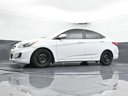 Used 2016 Hyundai Accent SE w/ Option Group 02 FWD image 27