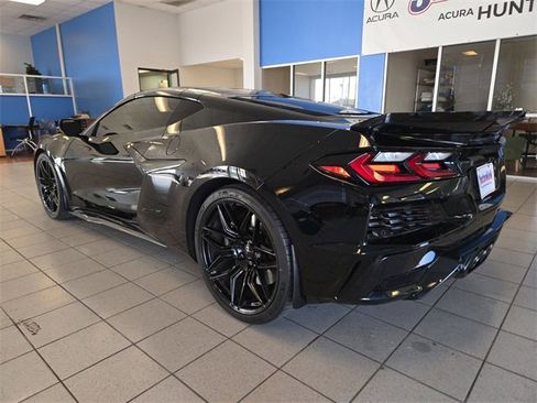 Used 2025 Chevrolet Corvette Z06 w/ Battery Protection Package image 6