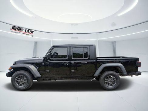 New 2026 Jeep Gladiator Sport AWD/4WD image 6