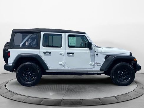 Used 2018 Jeep Wrangler Unlimited Sport AWD/4WD image 6