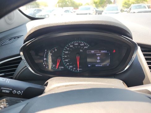Used 2020 Chevrolet Trax LS w/ Tint and Cruise Package AWD/4WD image 21