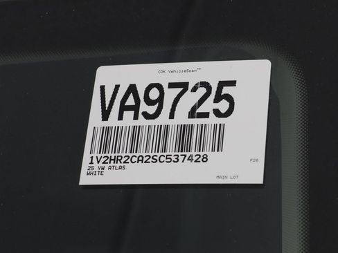 Used 2025 Volkswagen Atlas SE AWD/4WD image 25