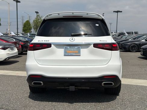 Certified 2026 Mercedes-Benz GLS 450 4MATIC image 9