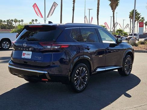 Certified 2025 Nissan Rogue Platinum w/ Platinum Premium Package image 7