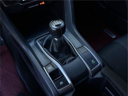 Used 2018 Honda Civic Sport image 17