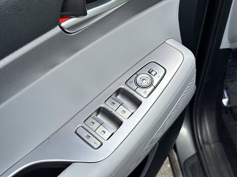 Used 2021 Hyundai Palisade SE FWD image 24