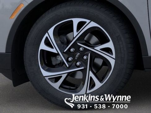 New 2026 Lincoln Nautilus Premier image 18