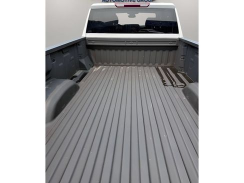 Used 2025 Chevrolet Silverado 2500 Custom w/ Custom Convenience Package AWD/4WD image 9