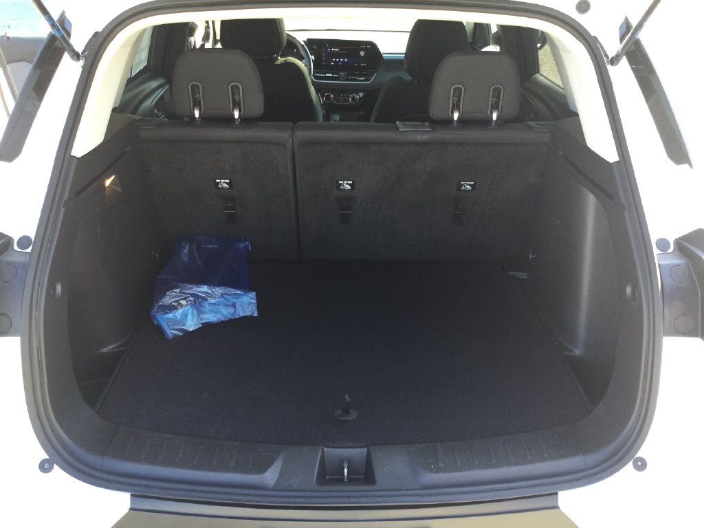 Used 2024 Chevrolet TrailBlazer LT w/ LT Cold Weather Package FWD image 29