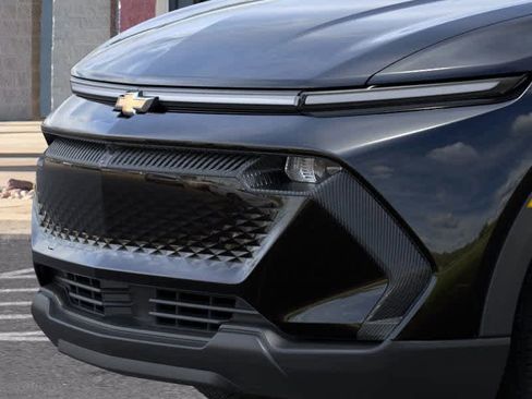 New 2026 Chevrolet Equinox EV LT image 13