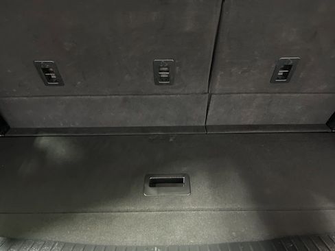 Used 2021 Ford Expedition XLT image 32