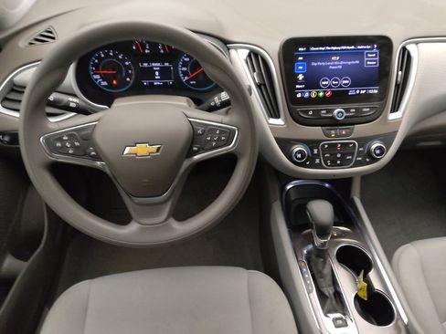 Used 2024 Chevrolet Malibu LT image 22