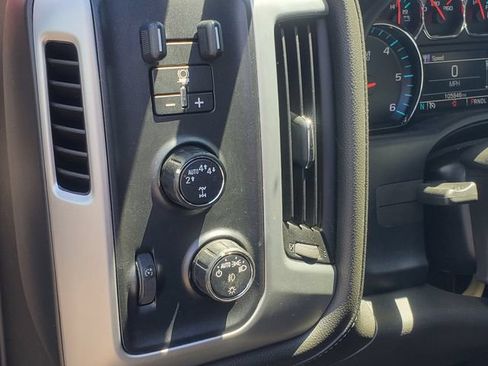 Used 2018 GMC Sierra 1500 SLE w/ SLE Value Package AWD/4WD image 18