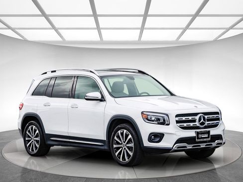 Certified 2022 Mercedes-Benz GLB 250 4MATIC image 5