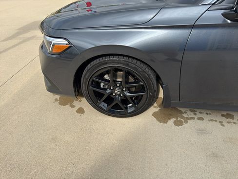 Used 2024 Honda Civic Sport image 9