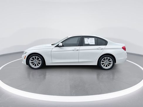 Used 2018 BMW 320i xDrive 320i xDrive image 5
