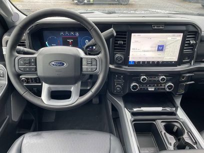 New 2025 Ford F250 Lariat w/ Lariat Ultimate Package