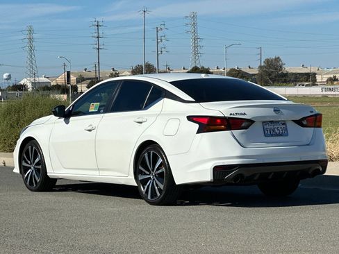 Used 2022 Nissan Altima 2.5 SR image 6